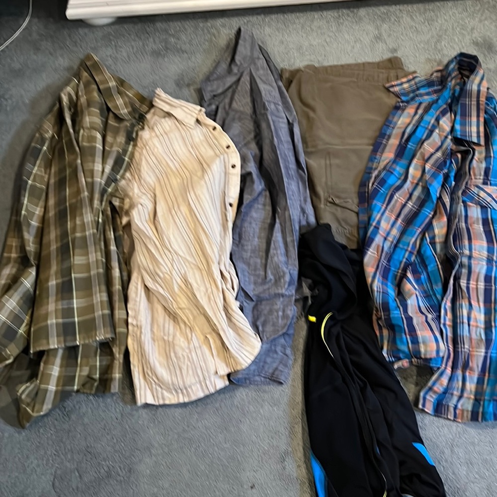 Men’s Mountain Hardwear lot